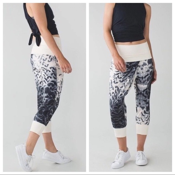 lululemon athletica Pants - Lululemon Dance to Yoga Angel Plume Pant • Sz 6